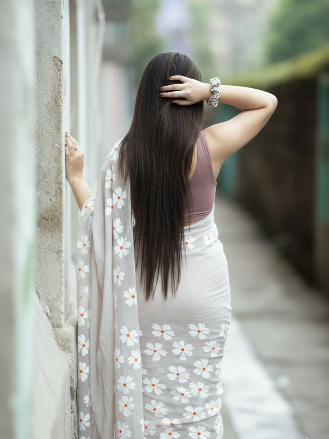 Floral Hand Print Gray Mul Cotton Saree For Women