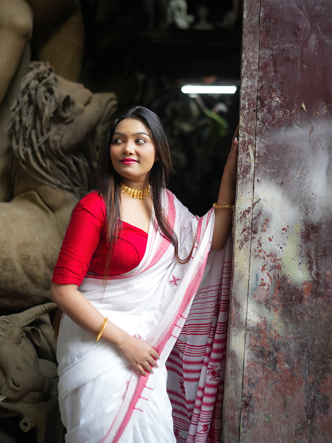 Aparna Red And White Bhuj Cotton Saree For Women