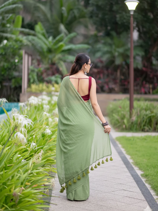Olive Green Premium Mul Cotton Saree With Lace For Women
