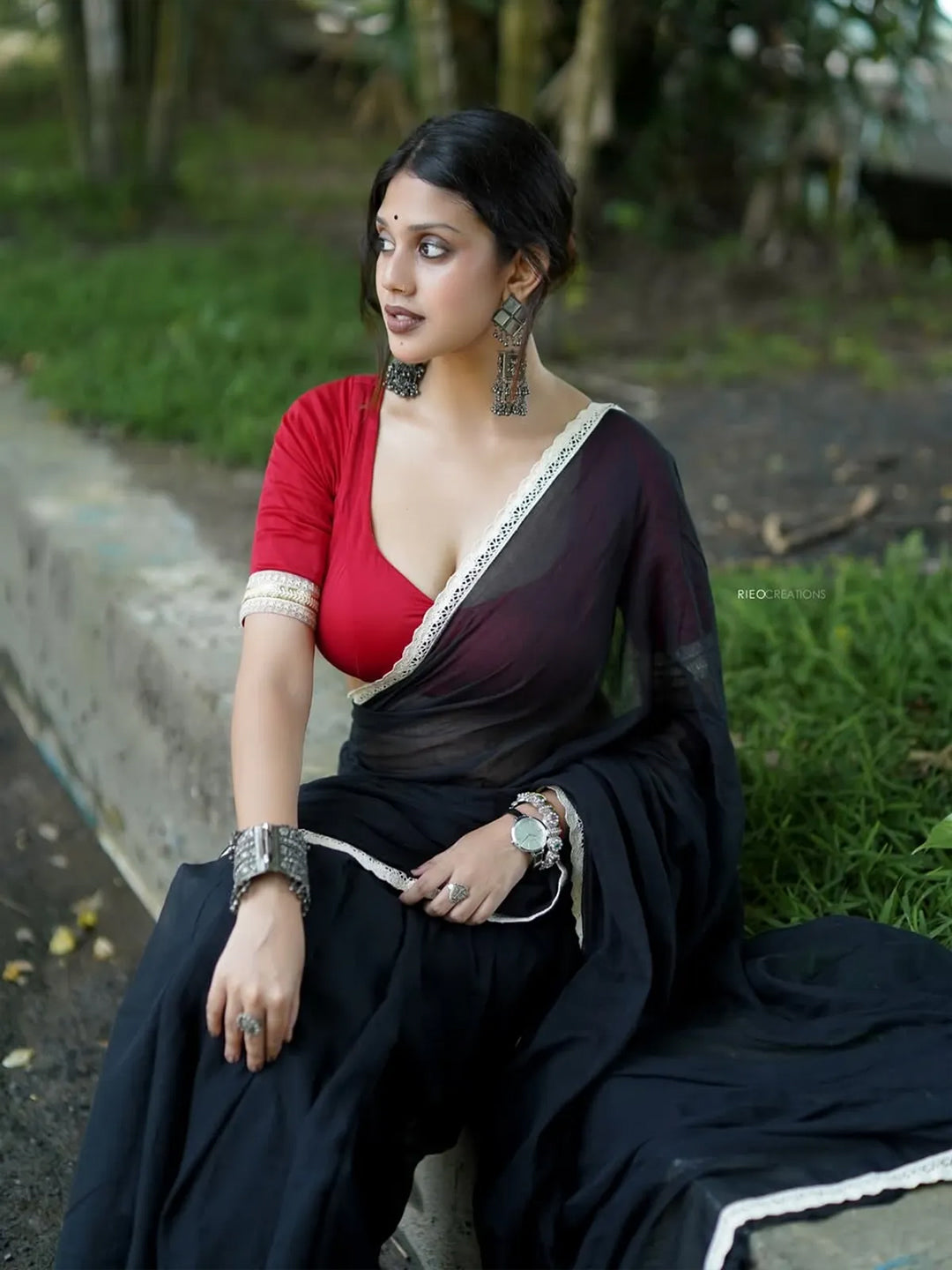 Aparna Black Premium Mul Cotton Saree With Lace For Women