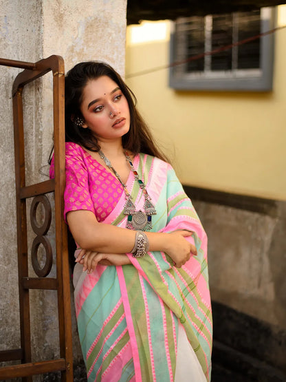 Aparna White & Pink Cotton Saree With Unstitched Blouse Piece For Women