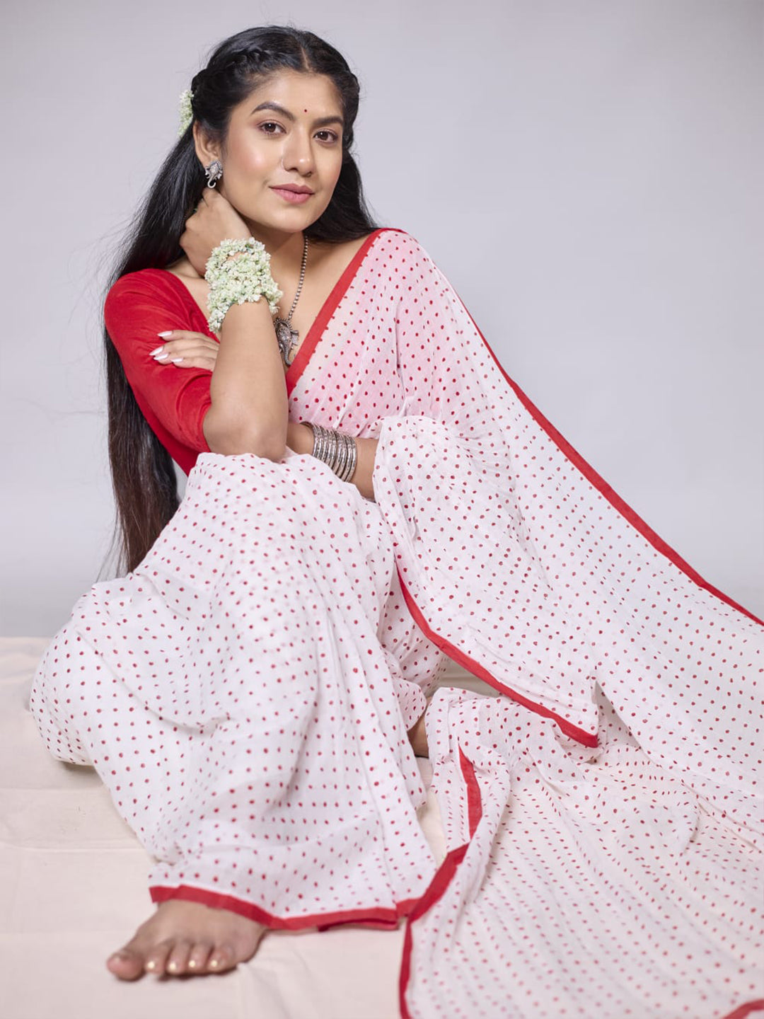 Aparna Red And White With Red Dots Cotton Saree For Women