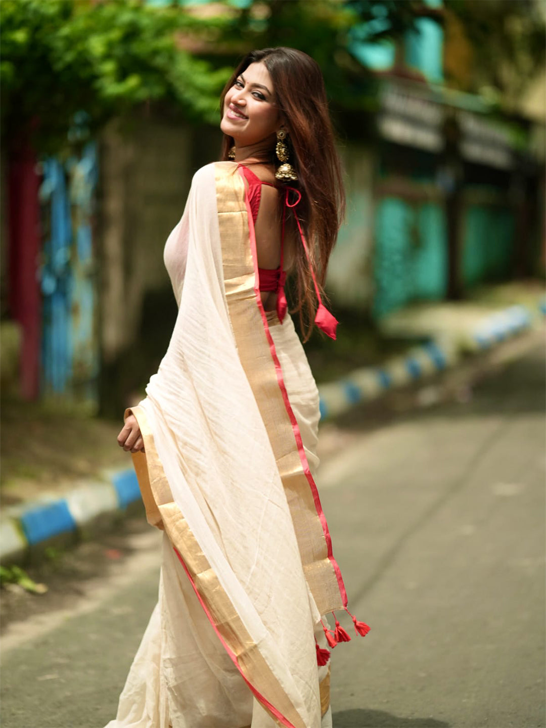 Aparna Off White Saree With Golden Boder Cotton Saree For Women