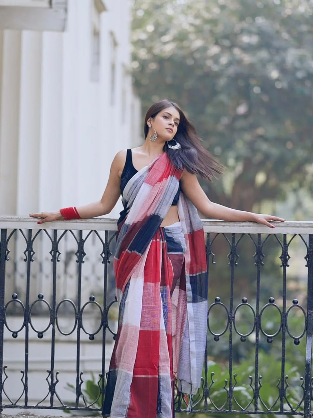 Aparna Multicolor Linen Saree For Women