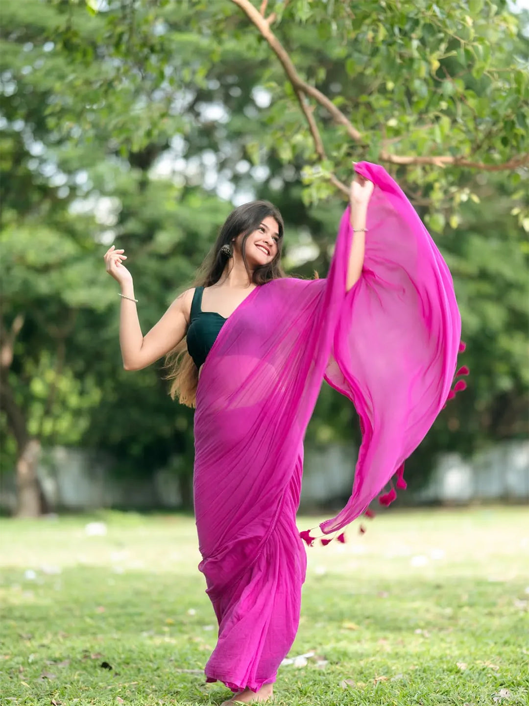Vibrant Pink Premium Mul Cotton Saree With Lace For Women
