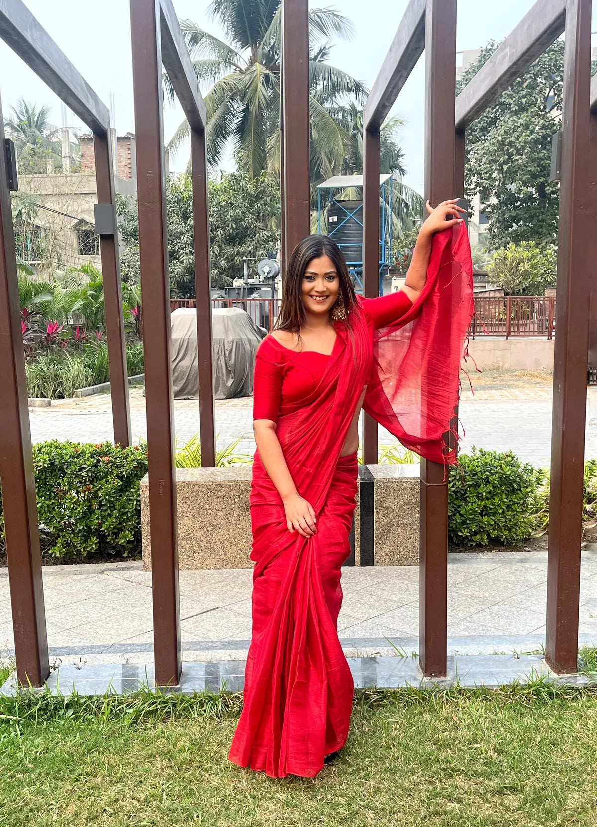 Aparna Cherry Red Raga Tissue Saree For Women & Girls