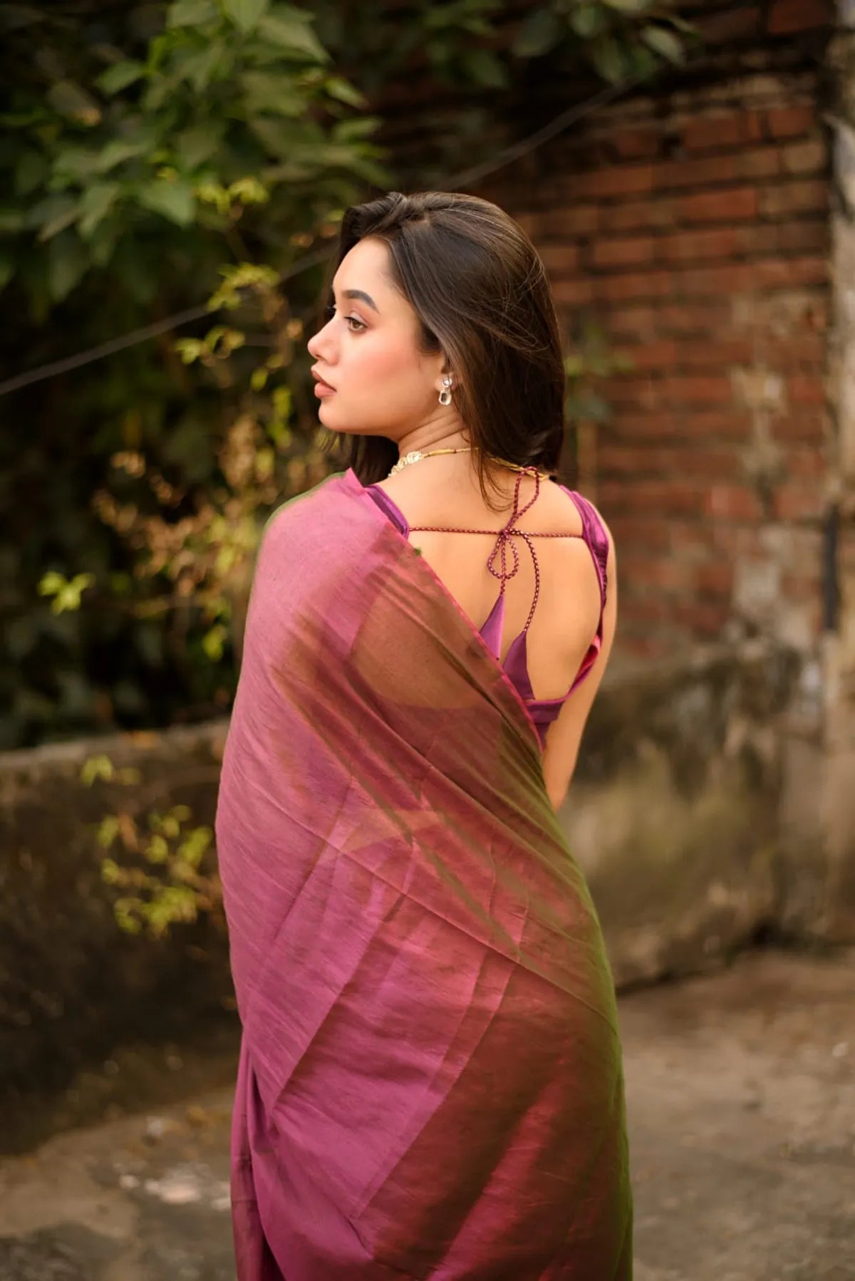 Aparna Wine Color Raga Tissue Dual Tone Saree With Unsitched Blouse Piece For Women